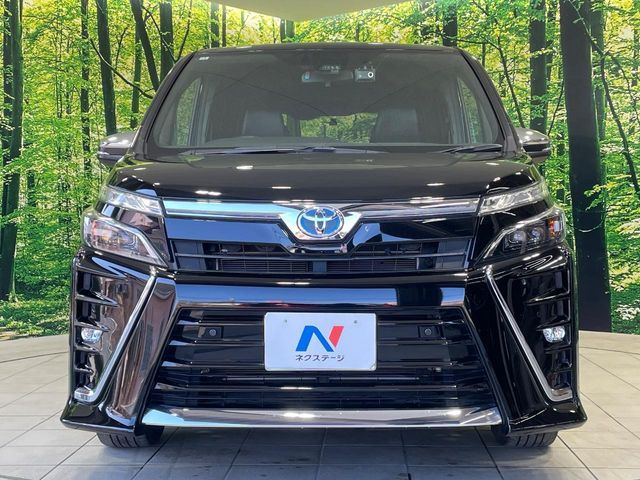 Toyota VOXY HYBRID 2020-11 3687598-14
