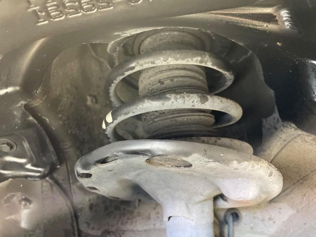 Toyota VOXY HYBRID 2020-11 3687598-19