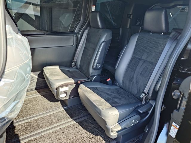 Toyota VOXY HYBRID 2020-11 3687589-21