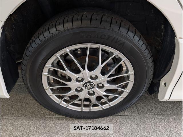 Toyota VOXY HYBRID 2016-07 3779852-17