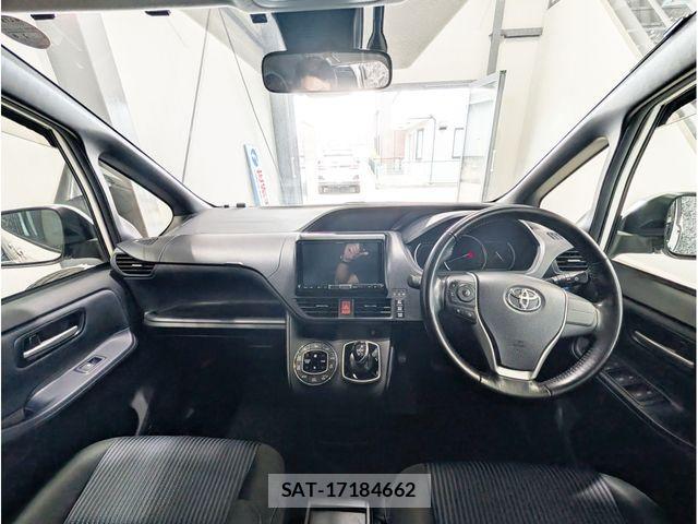 Toyota VOXY HYBRID 2016-07 3779852-7