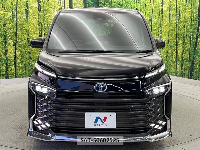 Toyota VOXY HYBRID 2023-09 3835037-14