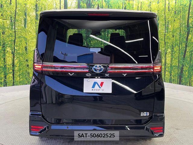 Toyota VOXY HYBRID 2023-09 3835037-15