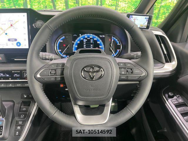 Toyota VOXY HYBRID 2025-10 3911164-13