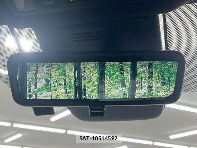 Toyota VOXY HYBRID 2025-10 3911164-7