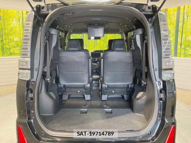 Toyota VOXY HYBRID 2020-11 3911198-10