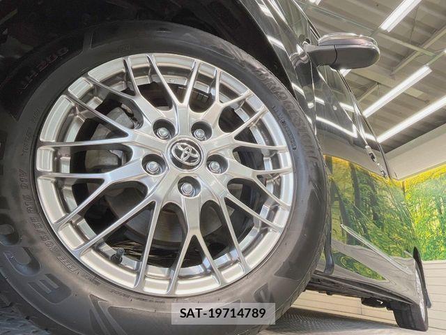 Toyota VOXY HYBRID 2020-11 3911198-12