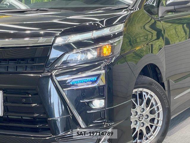 Toyota VOXY HYBRID 2020-11 3911198-13