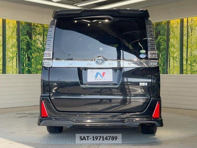 Toyota VOXY HYBRID 2020-11 3911198-15