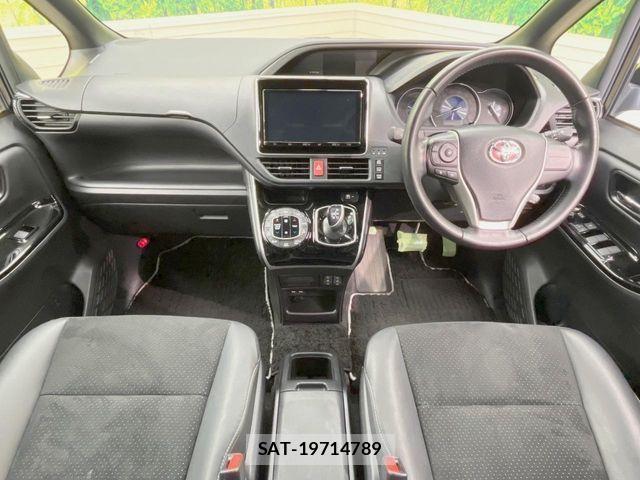Toyota VOXY HYBRID 2020-11 3911198-1