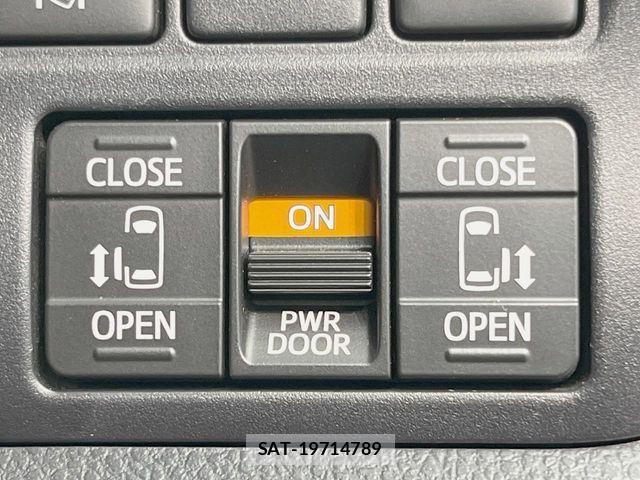 Toyota VOXY HYBRID 2020-11 3911198-5