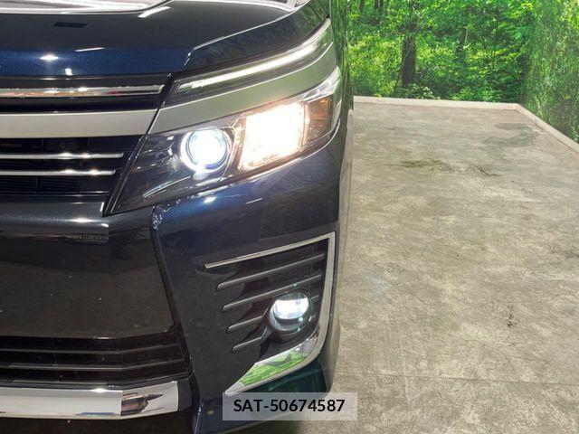 Toyota VOXY HYBRID 2017-02 3911204-13