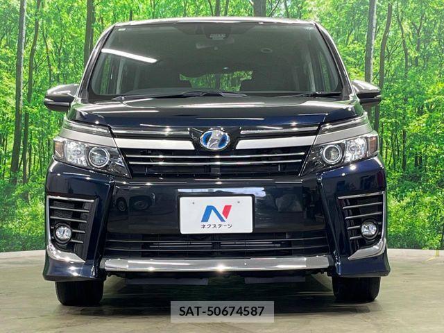 Toyota VOXY HYBRID 2017-02 3911204-15