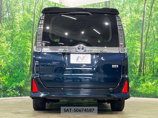 Toyota VOXY HYBRID 2017-02 3911204-16