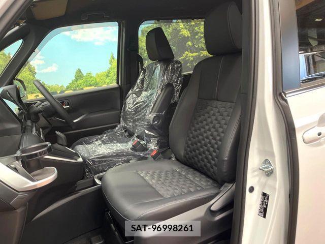 Toyota VOXY HYBRID 2026-01 4051606-19