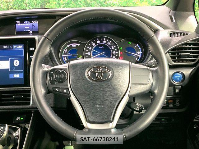 Toyota VOXY HYBRID 2019-06 4051632-12