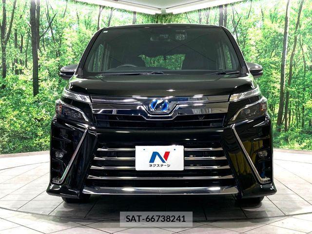 Toyota VOXY HYBRID 2019-06 4051632-13