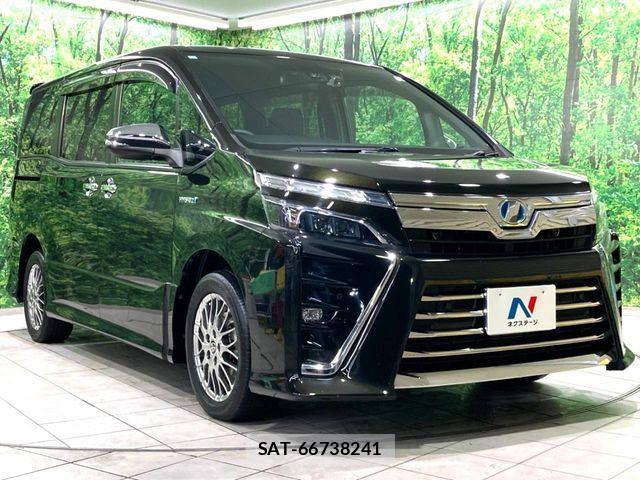 Toyota VOXY HYBRID 2019-06 4051632-15