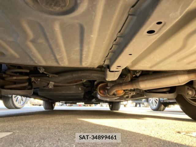 Toyota VOXY HYBRID 2018-10 4051639-10