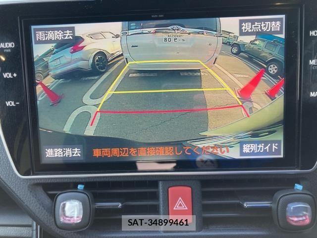 Toyota VOXY HYBRID 2018-10 4051639-17