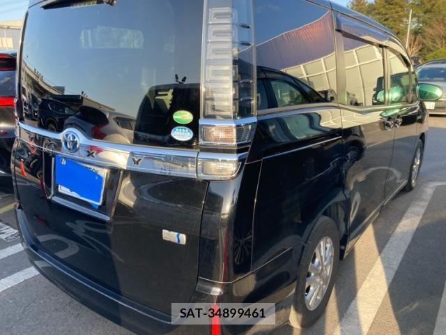 Toyota VOXY HYBRID 2018-10 4051639-2