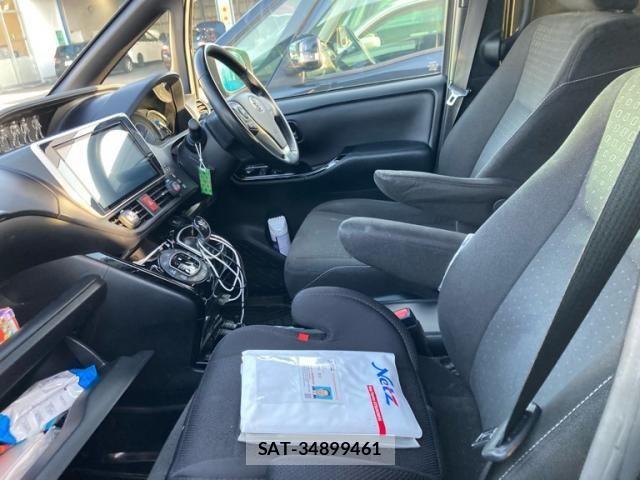 Toyota VOXY HYBRID 2018-10 4051639-8