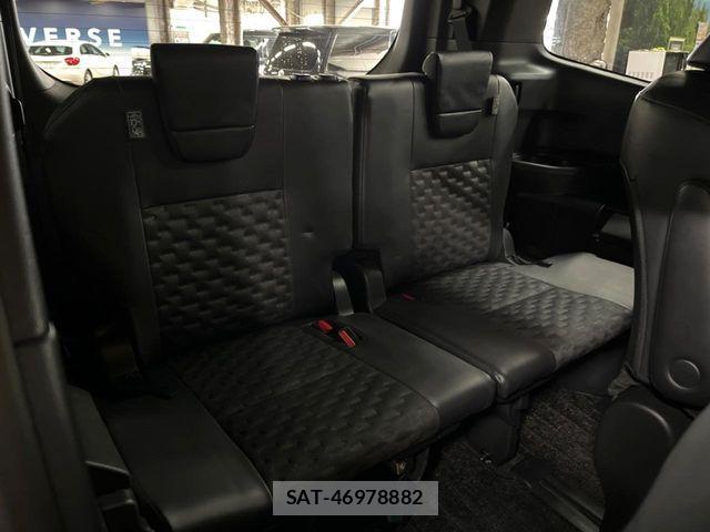 Toyota VOXY HYBRID 2023-04 4141207-9
