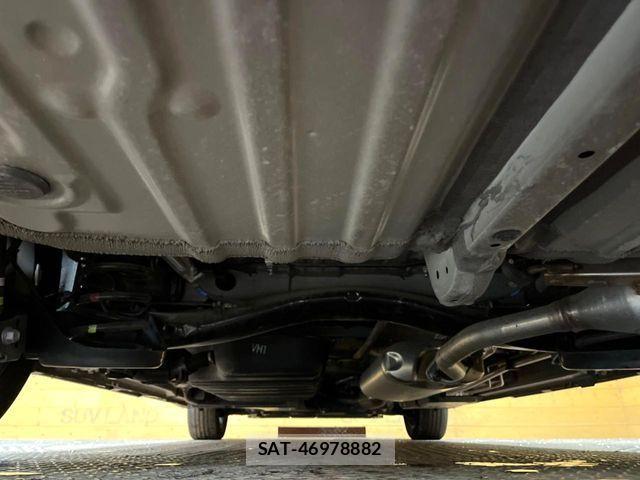 Toyota VOXY HYBRID 2023-04 4141207-18