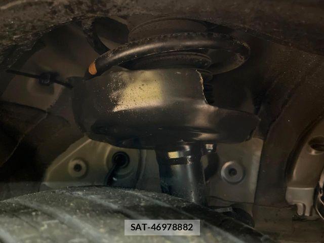 Toyota VOXY HYBRID 2023-04 4141207-19