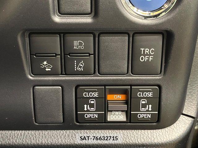 Toyota VOXY HYBRID 2020-02 4244150-5