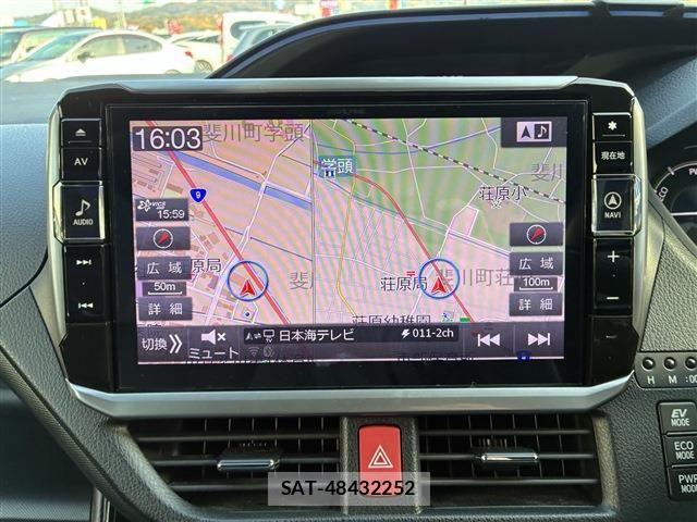 Toyota VOXY HYBRID 2017-09 4333209-17