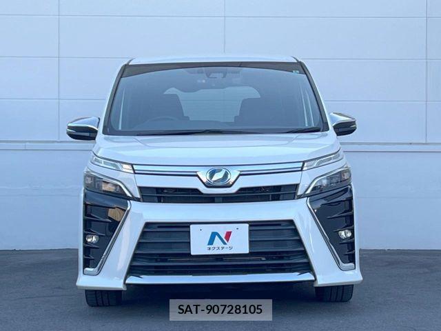Toyota VOXY HYBRID 2018-08 4395805-13