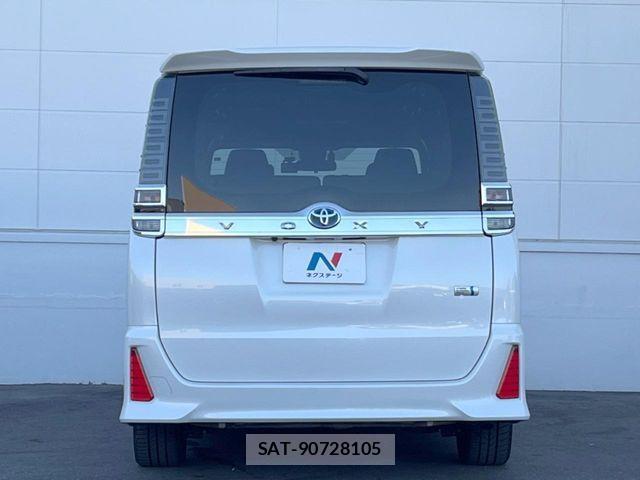 Toyota VOXY HYBRID 2018-08 4395805-14
