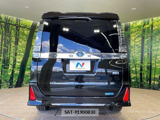 Toyota VOXY HYBRID 2017-12 4395804-15