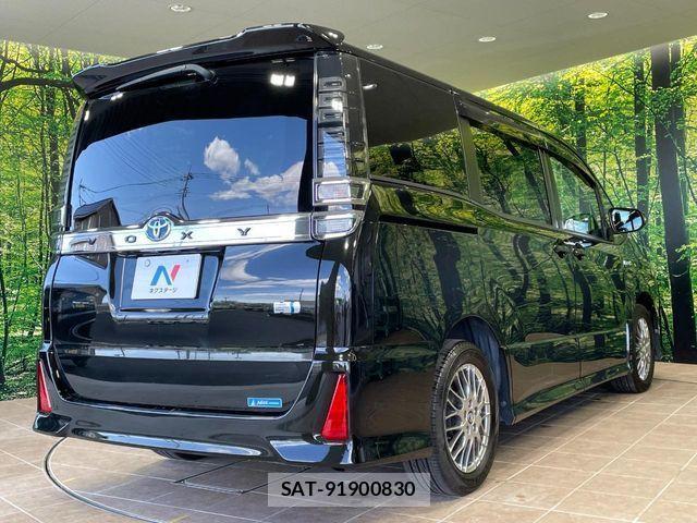 Toyota VOXY HYBRID 2017-12 4395804-17
