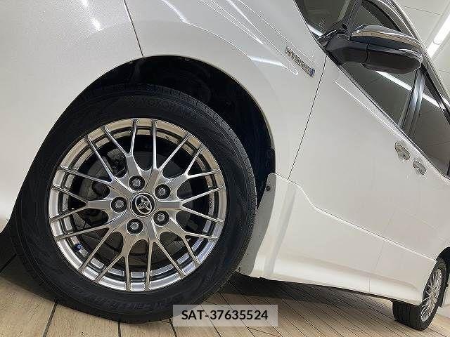 Toyota VOXY HYBRID 2019-06 4424987-18