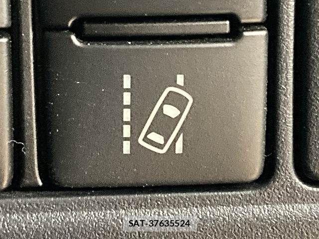 Toyota VOXY HYBRID 2019-06 4424987-8