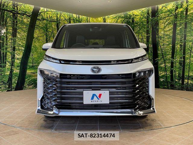 Toyota VOXY HYBRID 2026-01 4604369-14