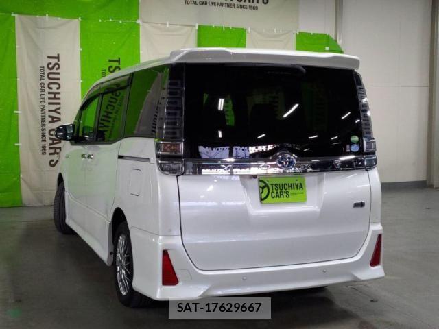 Toyota VOXY HYBRID 2020-01 4604399-11
