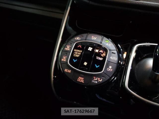 Toyota VOXY HYBRID 2020-01 4604399-16