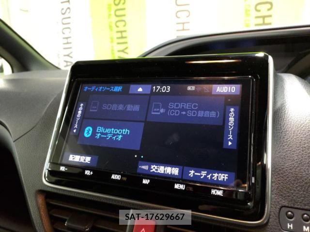 Toyota VOXY HYBRID 2020-01 4604399-19