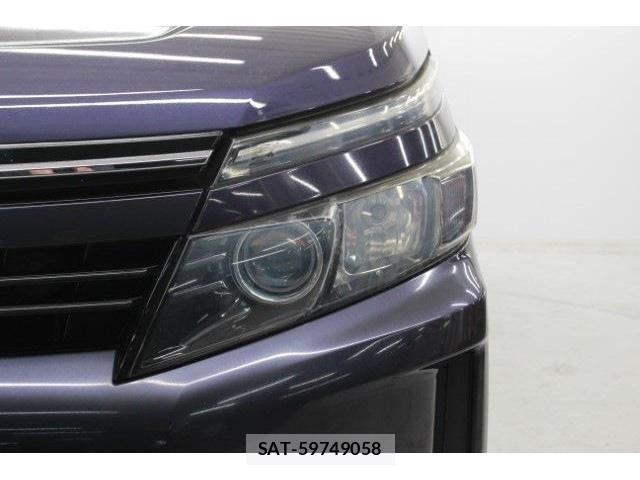 Toyota VOXY HYBRID 2014-08 4604436-14