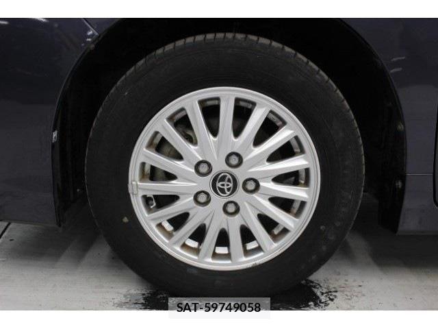 Toyota VOXY HYBRID 2014-08 4604436-23
