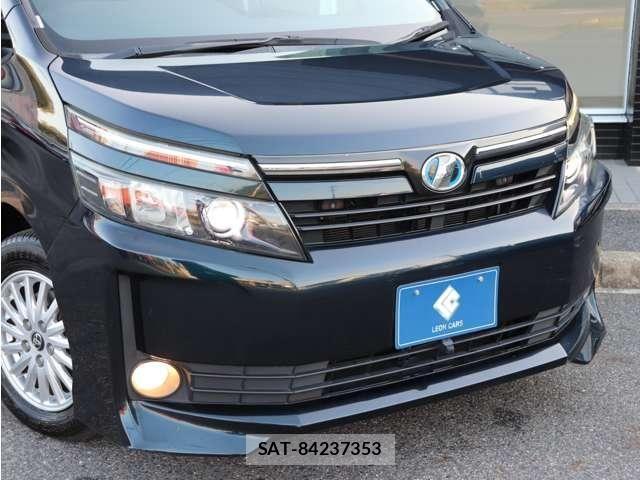 Toyota VOXY HYBRID 2014-04 4604431-23