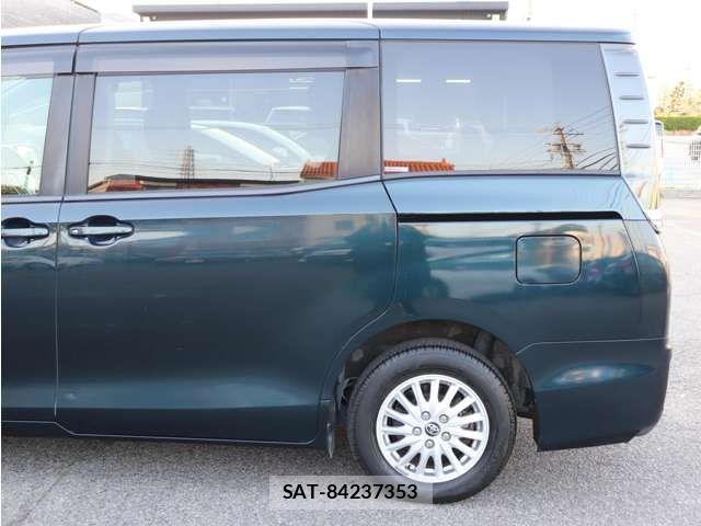 Toyota VOXY HYBRID 2014-04 4604431-8