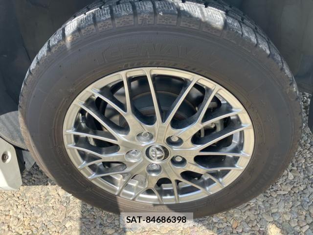 Toyota VOXY HYBRID 2017-08 4604420-6