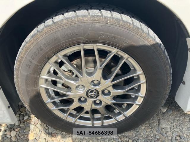 Toyota VOXY HYBRID 2017-08 4604420-7
