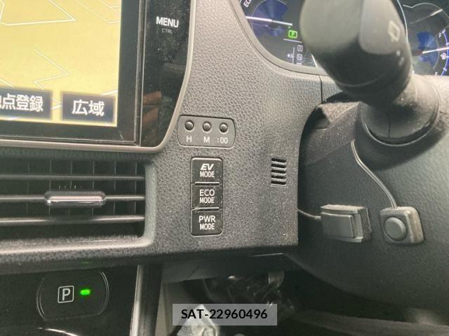 Toyota VOXY HYBRID 2018-06 4604414-17