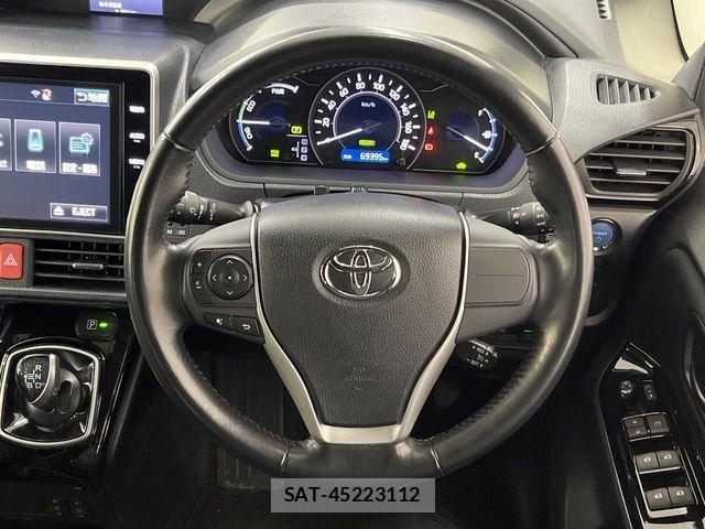 Toyota VOXY HYBRID 2017-07 4604417-11