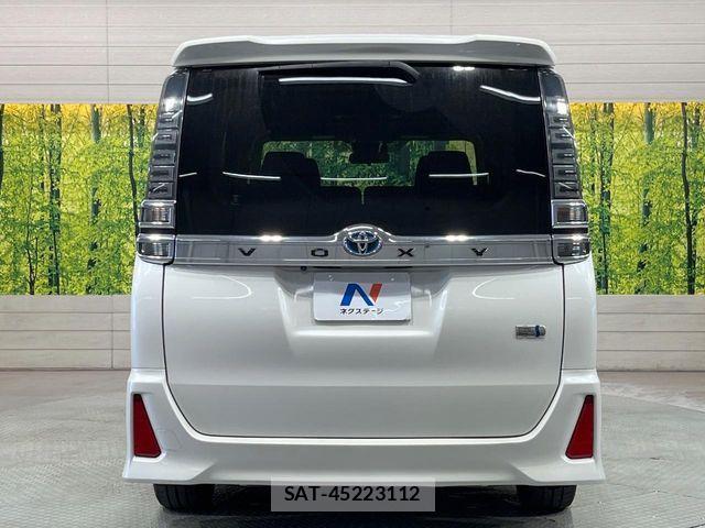 Toyota VOXY HYBRID 2017-07 4604417-15